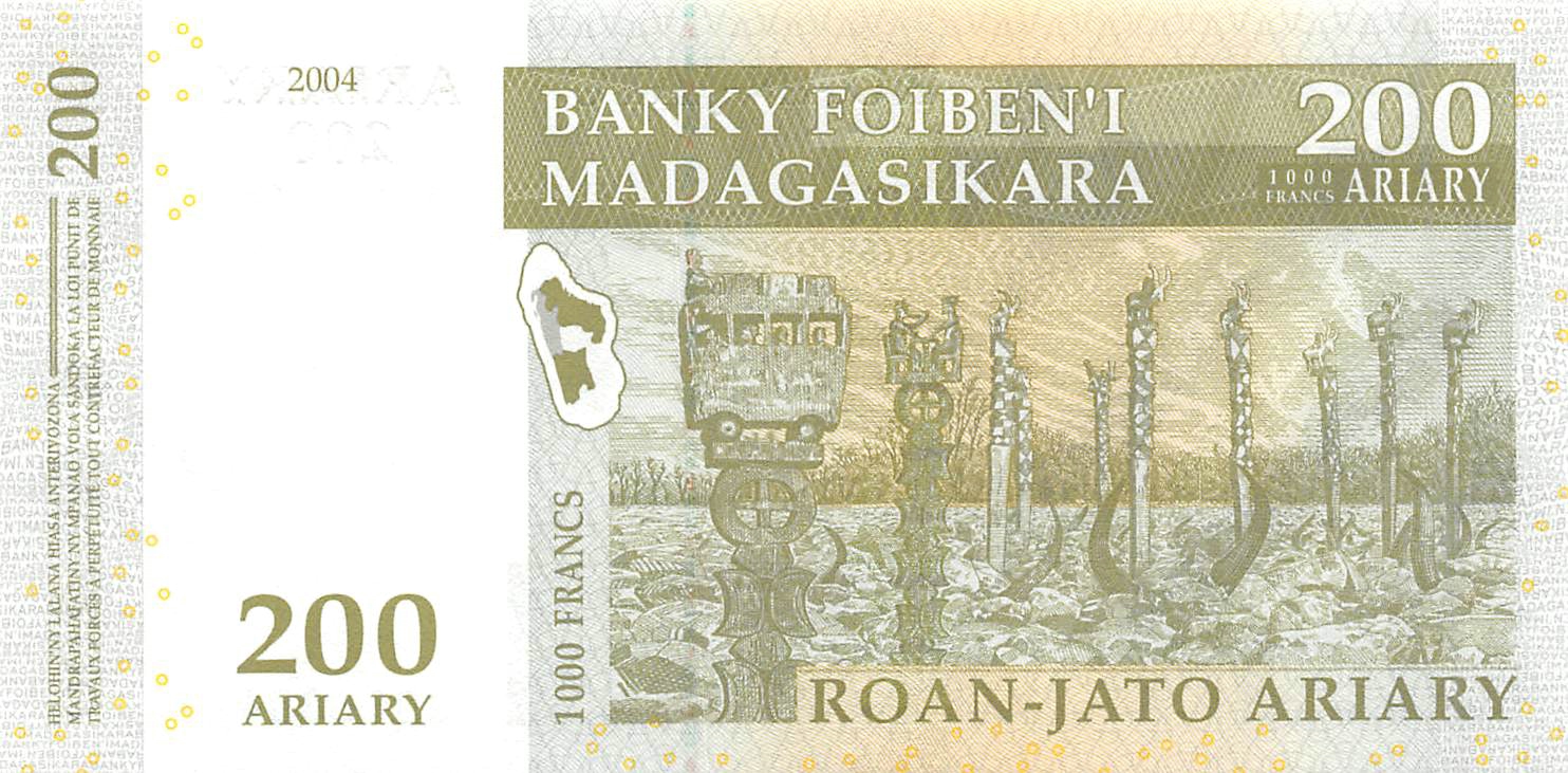 F 200 Ariary P87 UNC Banknote 2004 Madagascar Village R Monuments